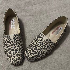 Skechers Women's Leopard Print Shoes